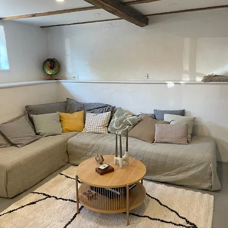 Cozy Town House Βίλα *